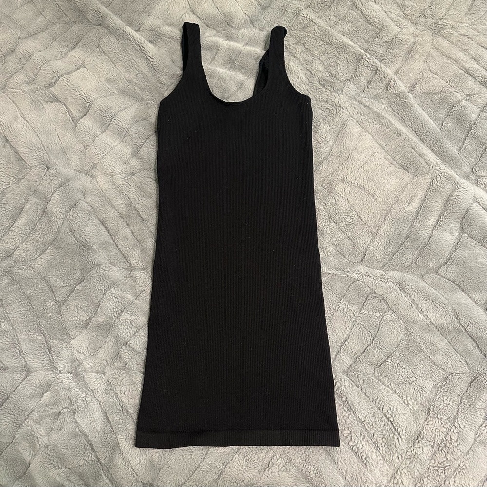 URBAN OUTFITTERS BLACK DRESS